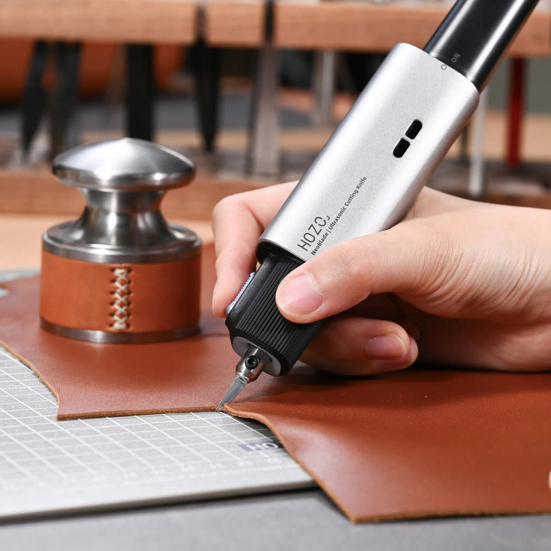 HOZO Neoblade-Wireless Ultrasonic Cutter